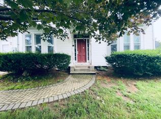 330 Cherry Hill Rd APT 3, Johnston, RI 02919