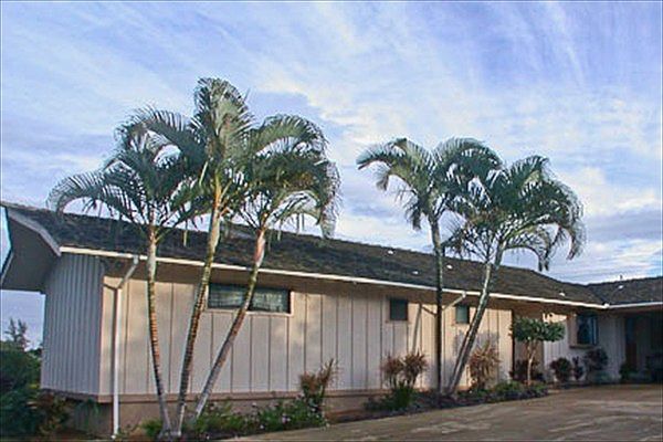 1st image of 4490 Kahili Makai St