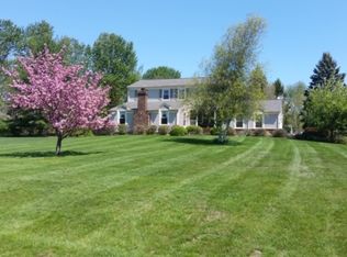 22 Clark Ct, Flemington, NJ 08822