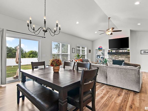 5th image of 6409 McIntosh Ct