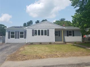 23 Holmes Rd, Coventry, RI 02816