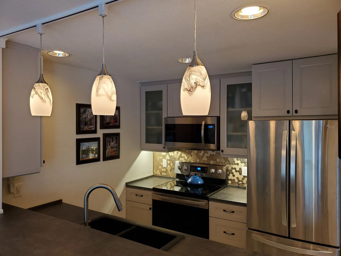 Beautifully Remodeled 1 Bed / 1 Bath in Wallingford/Fremont — Photo 4