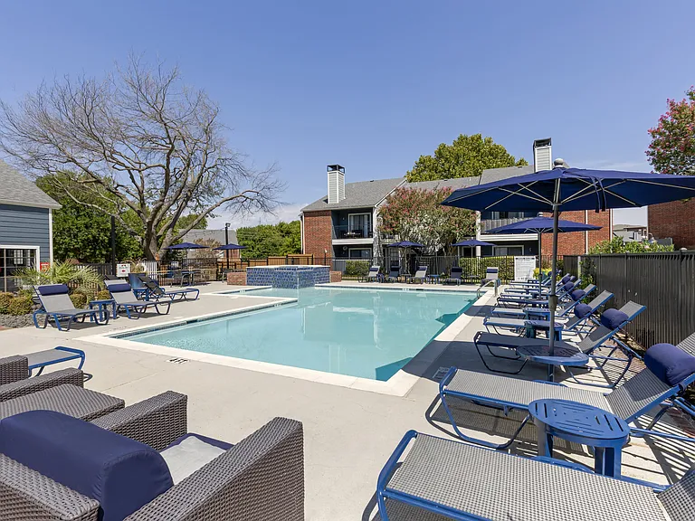 Brixton McKinney Apartments — Photo 19