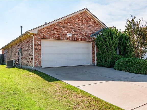 2nd image of 6424 Regina Dr