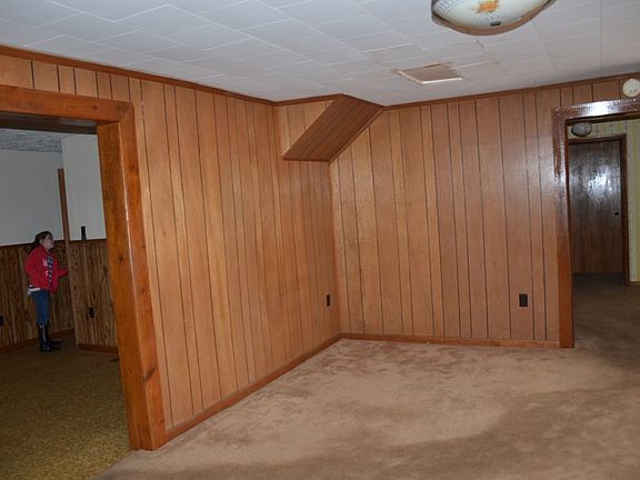 5th image of 1207 Woodlawn Dr
