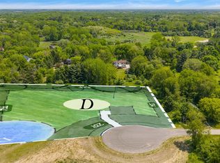 3269 Willis Dr, Rochester, MI 48306