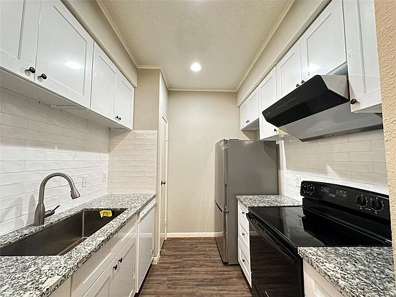 5th image of 7900 N Stadium Dr APT 9