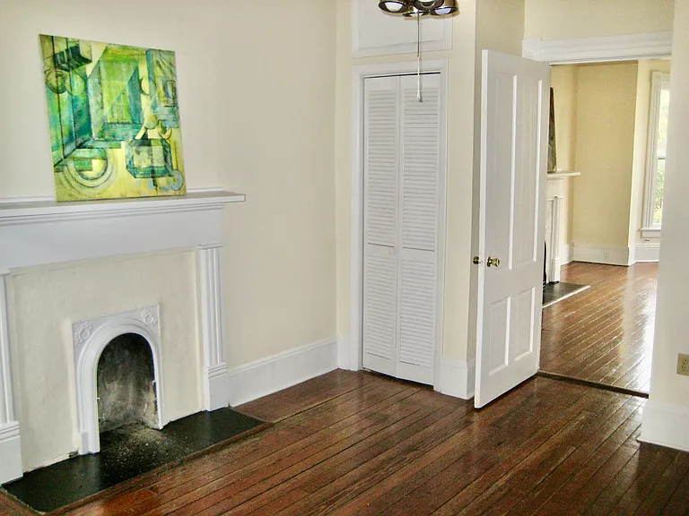 411 E Huntingdon St #B — Photo 8