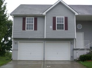15000 Kelly Dr, Smithville, MO 64089