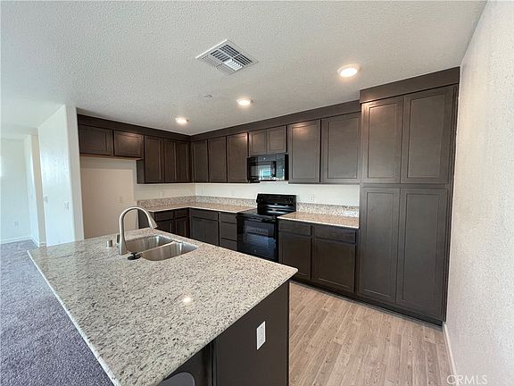 5th image of 779 Stone Ridge West Ave