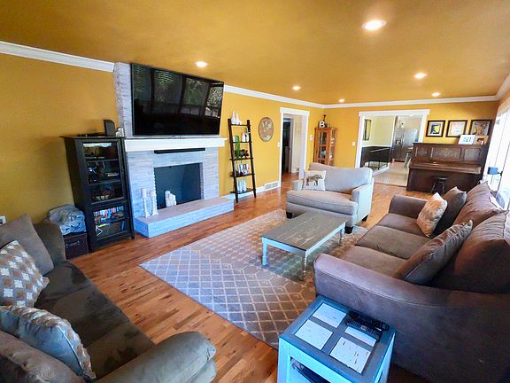 Large main level living room