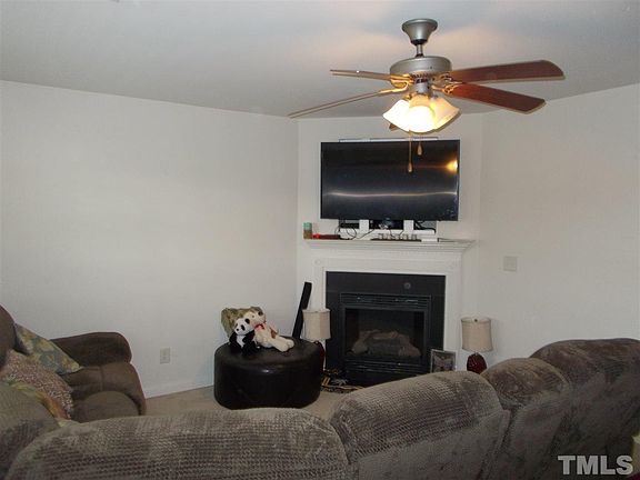 2nd image of 322 Slate Dr