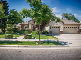 10307 Ashbourne Dr, Bakersfield, CA 93312
