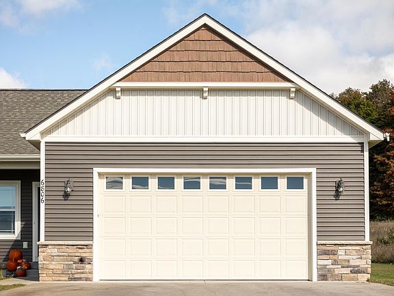 4th image of 6806 Wayfarer Ln