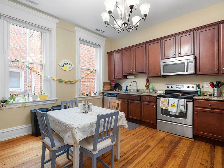 22 N Arthur Ashe Blvd — Photo 11