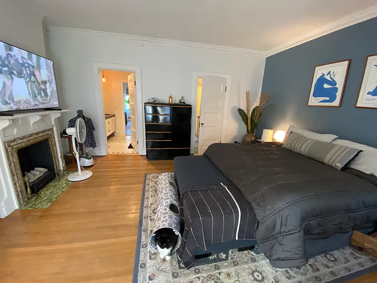212 Lancaster St — Photo 3
