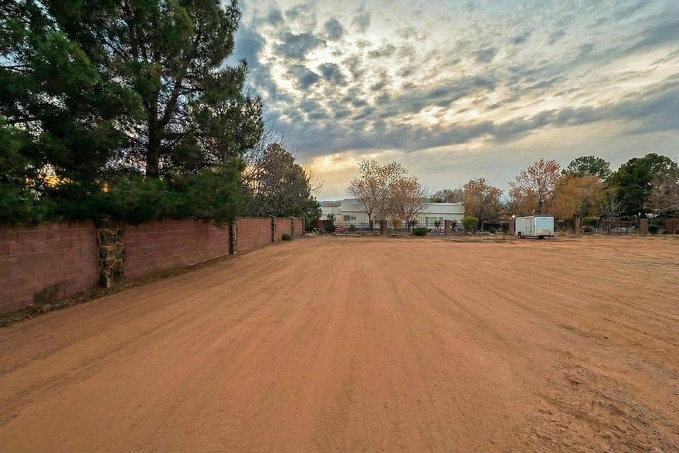 1st image of 1249 W Bloomington Dr S