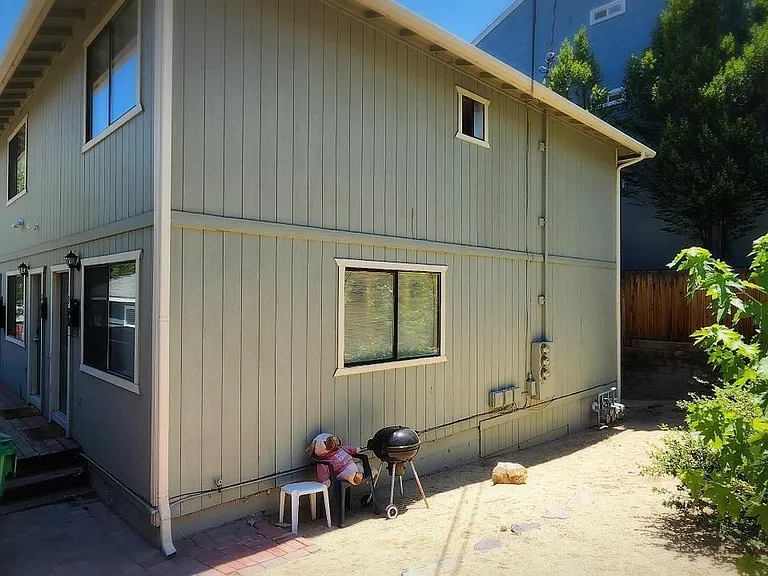 1225 N Sierra St #3 — Photo 9