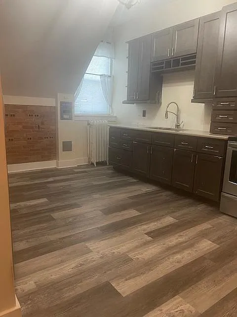 Building Photo - 1606 Genesee St #10