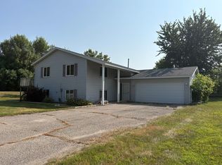 19900 Sunny Ln, Starbuck, MN 56381