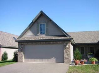 1912 Stone Crk, Hudson, WI 54016