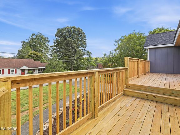 5th image of 4533 Wildwood Springs Rd