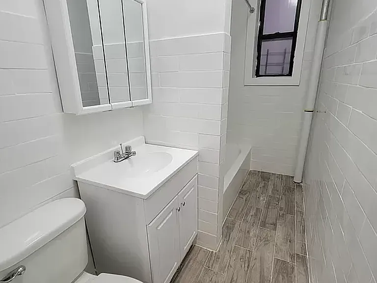 75 Ellwood St #4G — Photo 3
