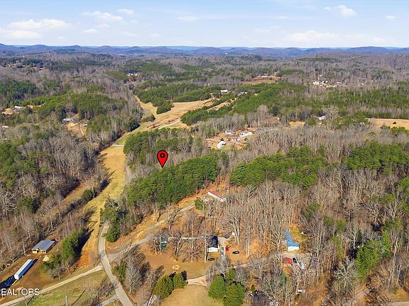 4th image of 265 Jd Farm Rd