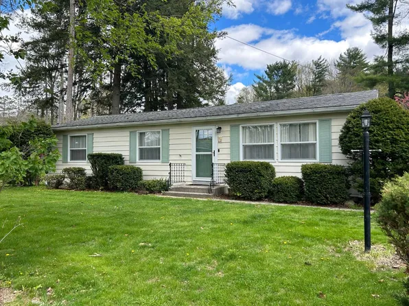 156 Lake Shore Dr N, Maryland, NY 12116