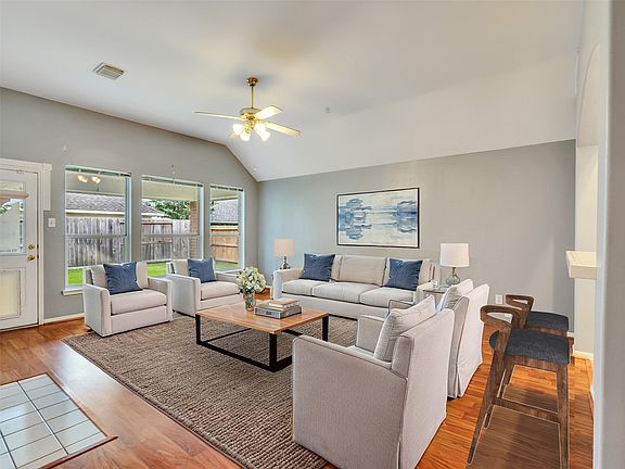 3rd image of 4123 Ridgepoint Dr