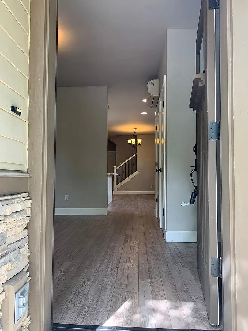 ADS457 — Photo 3
