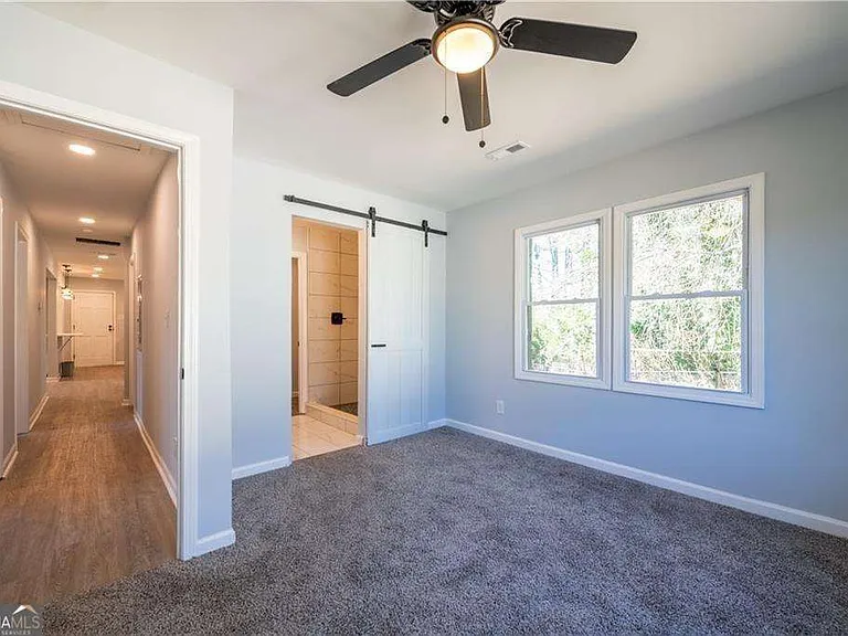 228 W Simon Ter NW — Photo 11