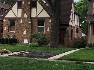 839 S Chester Ave, Park Ridge, IL 60068