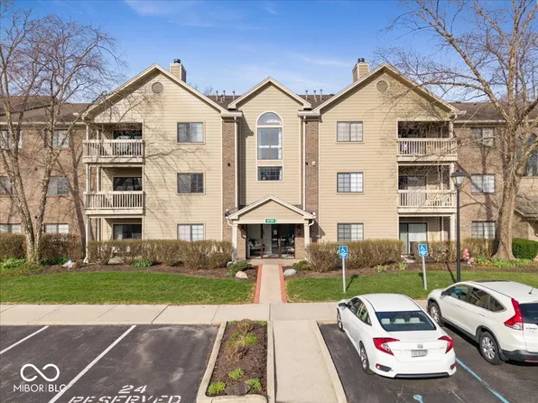 8720 Yardley Ct APT 206, Indianapolis, IN 46268