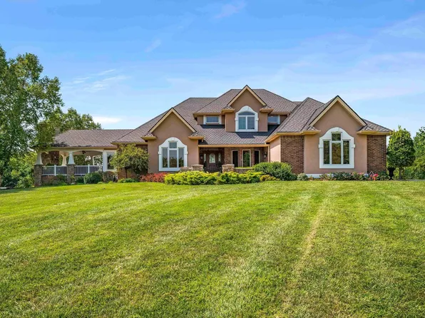5601 SW Moundview Dr, Topeka, KS 66610
