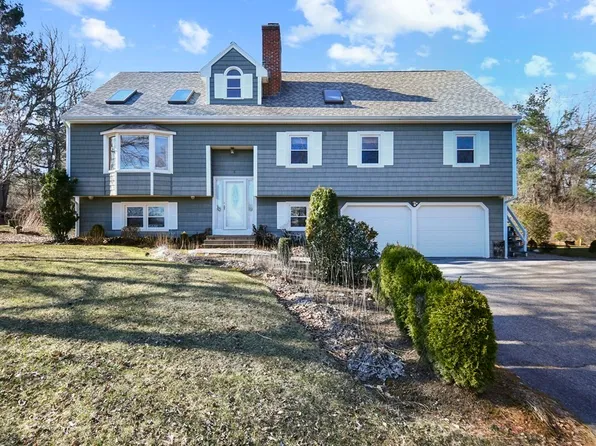 6 Marlboro Dr, Leicester, MA 01524