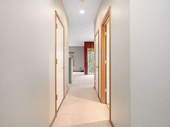 4th image of 10618 NE Kingston Meadow Cir