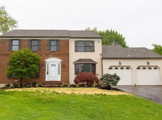 18 Spring House Ln, Norristown, PA 19403