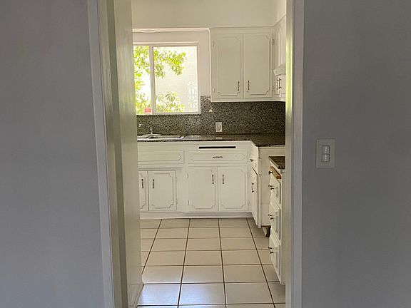 3rd image of 1270 Cordova St APT 10