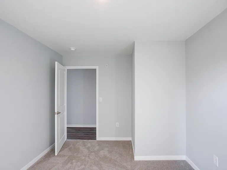 Cypress Point Apartments — Photo 6