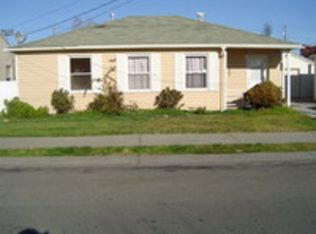 6812 Eastlawn St, Oakland, CA