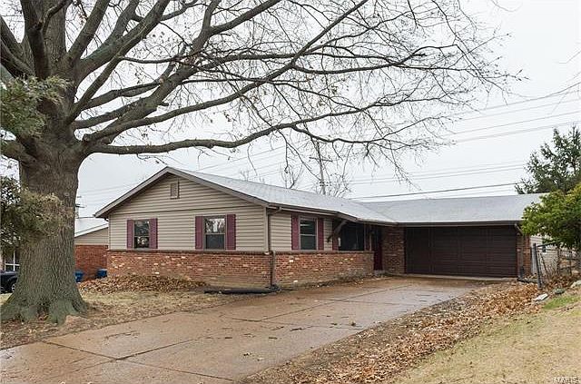 1st image of 1044 Dawn Valley Dr