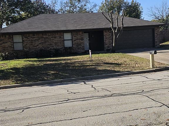 3rd image of 436 Black Oak Ln