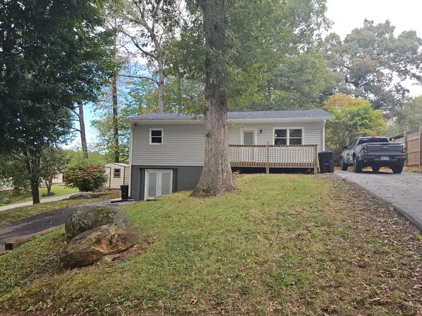 97 Pauline Ave, Franklin, NC 28734