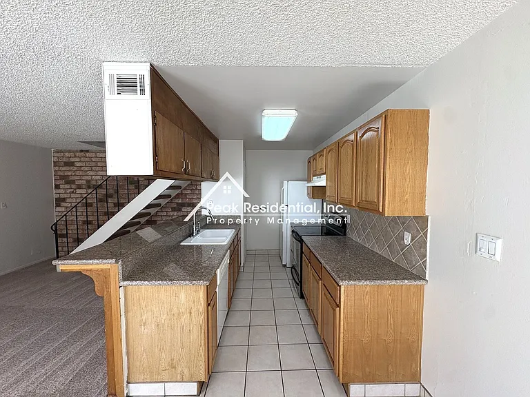 25 La Pera Ct #2 — Photo 6