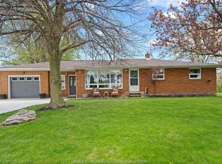 418 Talbot Rd E, Leamington, ON N8H 3V6