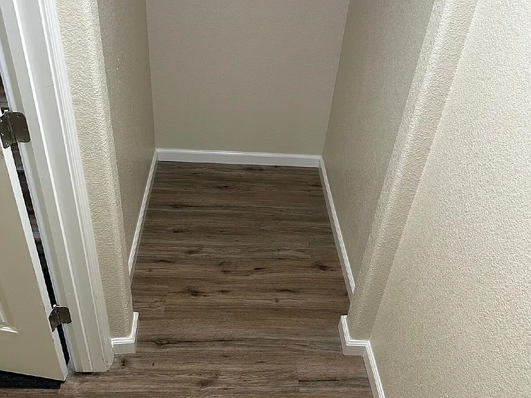 1338 Hermosa Dr — Photo 2