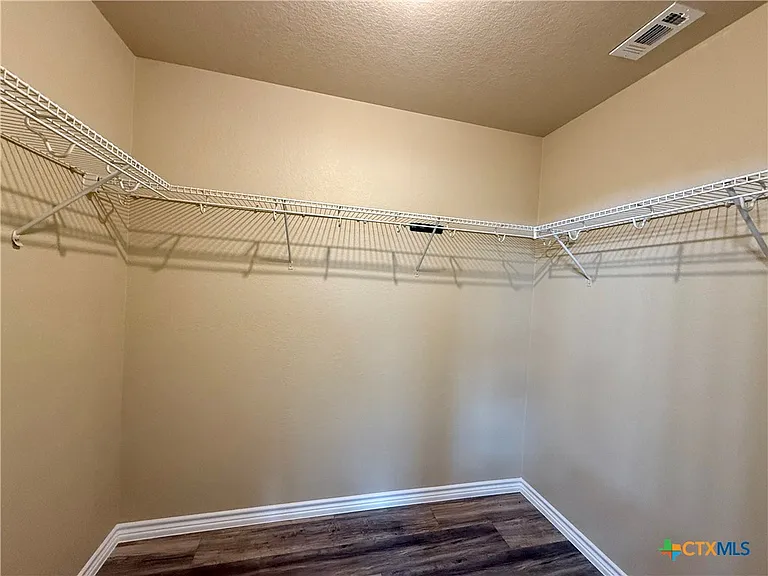 101 Salas Dr — Photo 14
