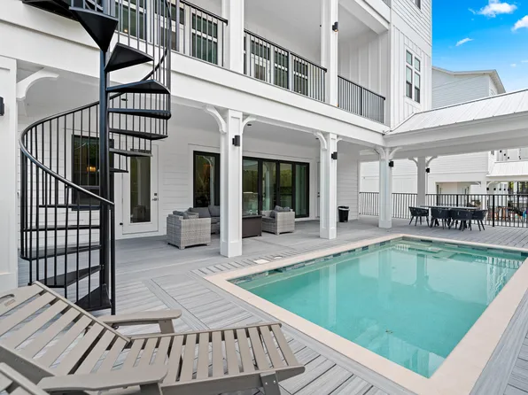 6256 W County Highway 30a, Pt Washington, FL 32459