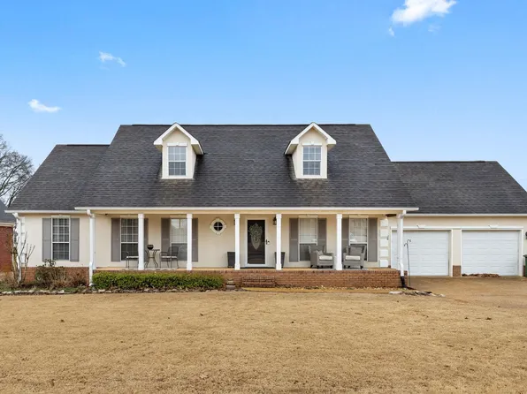 908 Puritan Ave, Muscle Shoals, AL 35661